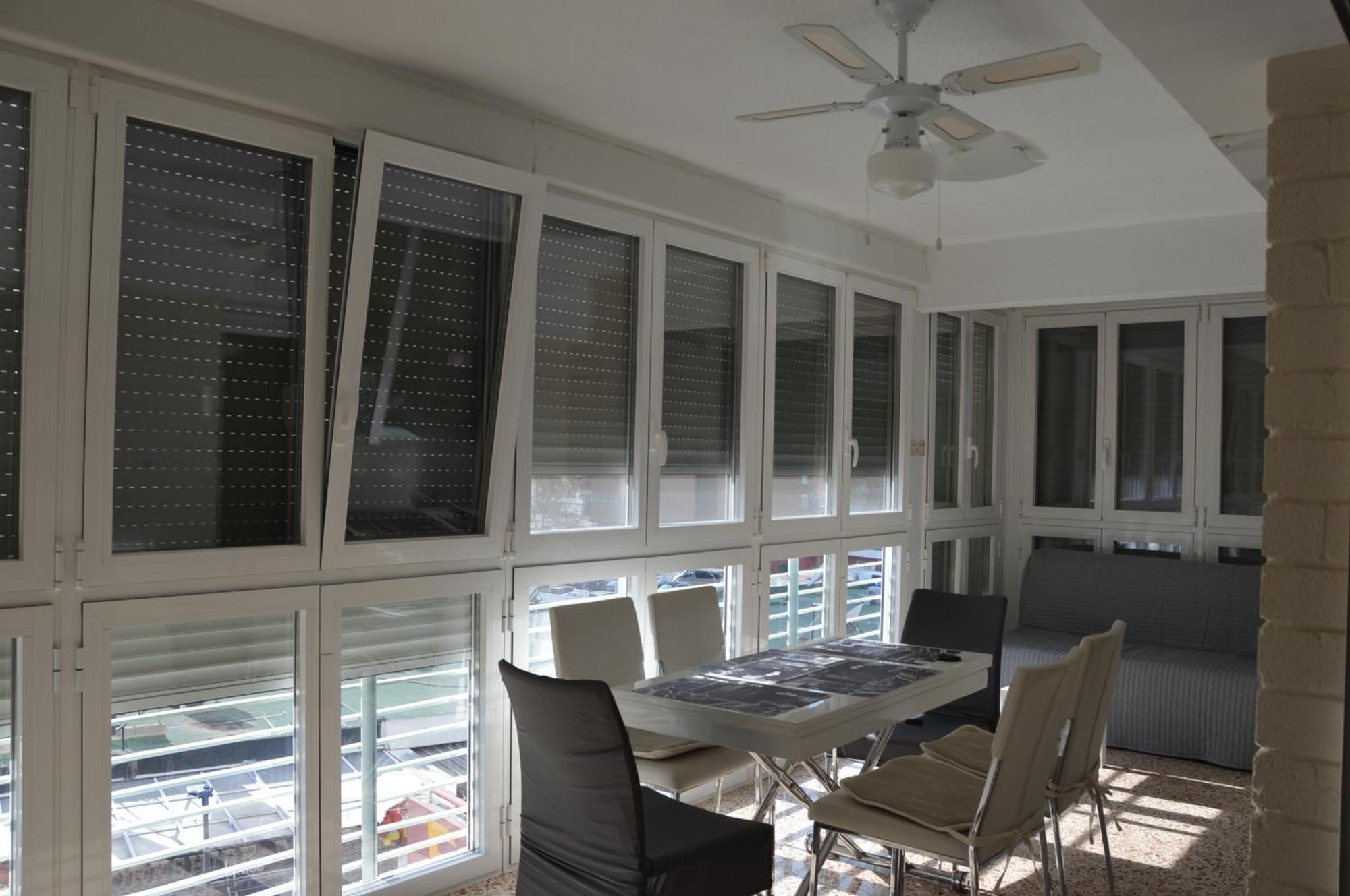 Niza 3B Holiday Apt เบนิดอร์ม ภายนอก รูปภาพ